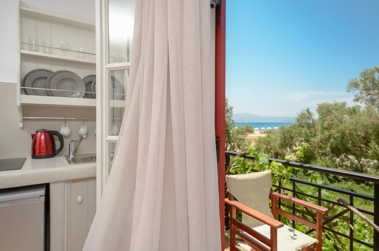 Acti Plaka Studios and Apartments