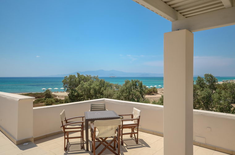 Acti Plaka Studios and Apartments