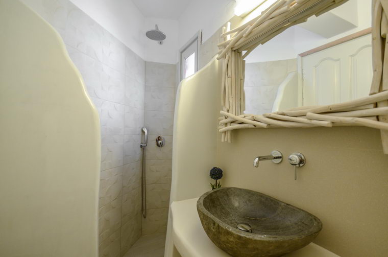 Acti Plaka Studios and Apartments