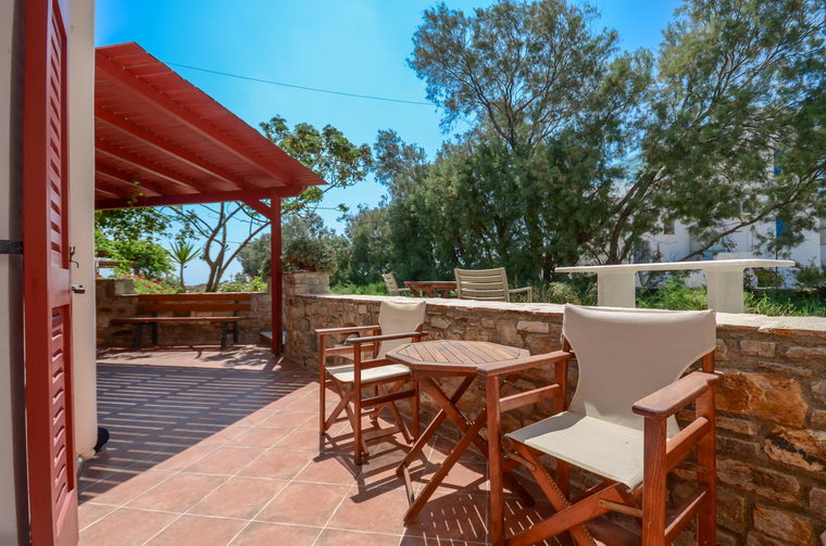 Acti Plaka Studios and Apartments