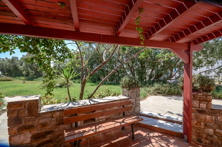 Acti Plaka Studios and Apartments