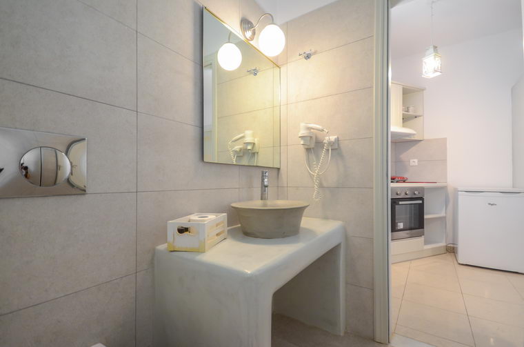 Acti Plaka Studios and Apartments