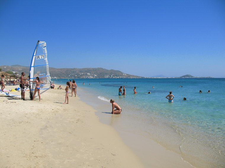 Plaka Beach Resort